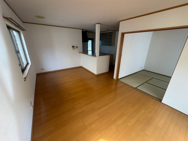 宇都宮市東浦町中古住宅の居間・リビング