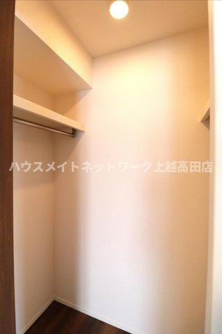 アグレッシブファインの収納|クローゼット