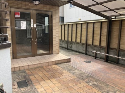  | セリシール関目