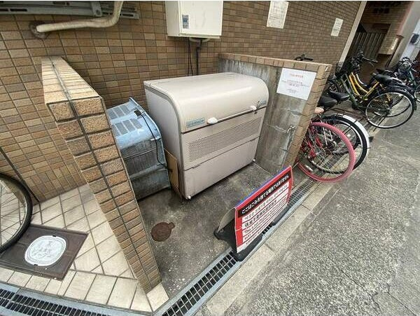  | クイーンライフ新今里