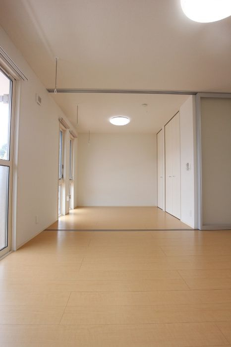 D-room西荒屋　B棟の居間・リビング