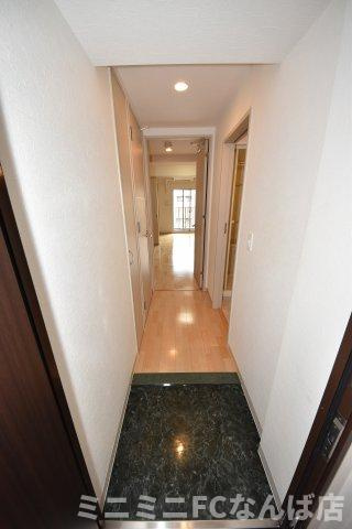 エステムコート難波Ⅲラグースの玄関
