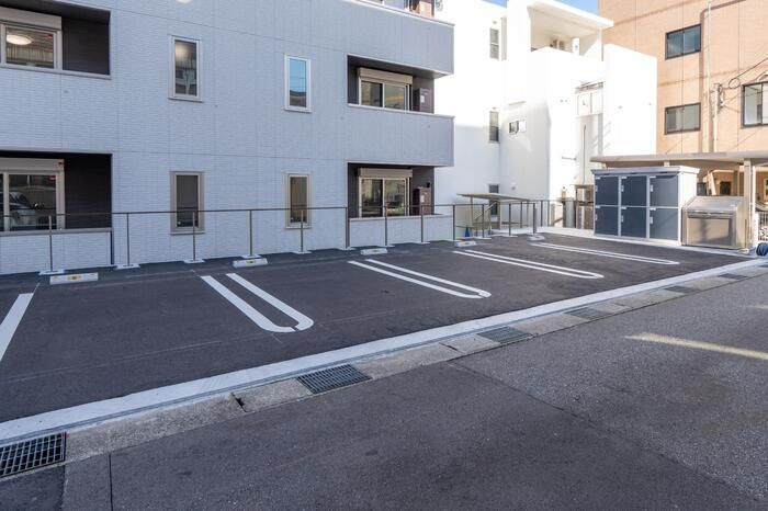 D-Grande常盤町の駐車場