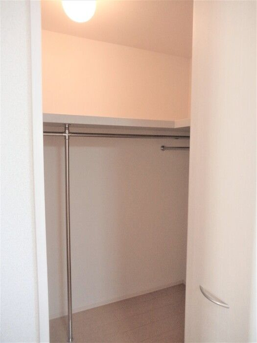 リビングタウン堀川町　A棟の収納