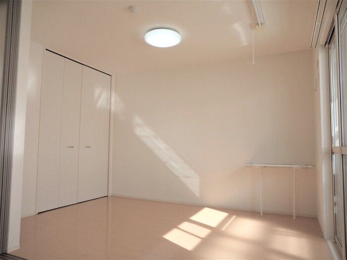リビングタウン堀川町　A棟の洋室