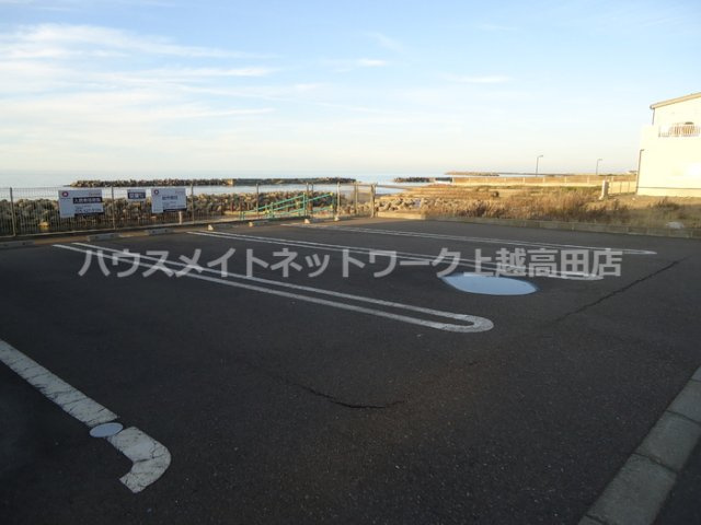 エル デスティーノ|駐車場
