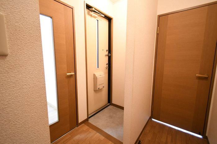 ガーラウエスト　Bの玄関