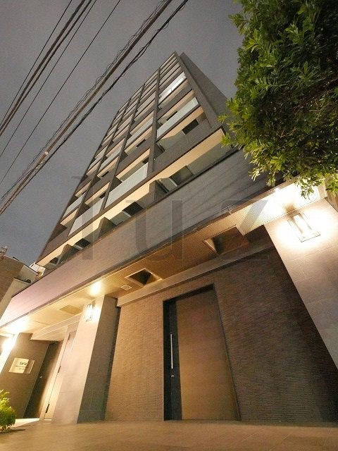 レア横濱戸部駅前の外観