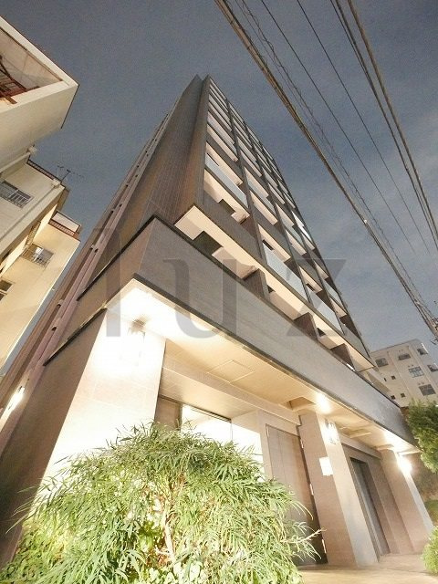 レア横濱戸部駅前の外観