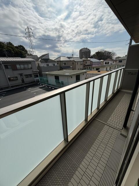 Ｓ・Ｙ・ＨＥＩＭのバルコニー