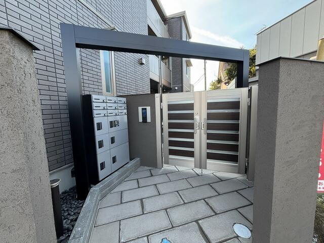Ｓ・Ｙ・ＨＥＩＭのエントランス