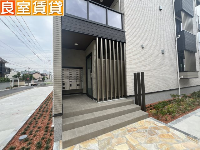 【エントランス】 | コーポハピネス白砂