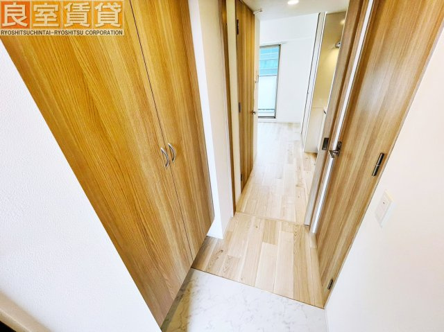 【玄関】 | TENAS瑞穂通(テナス瑞穂通) | ※このお写真は同物件の別のお部屋のお写真です。現状優先