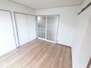 【寝室】