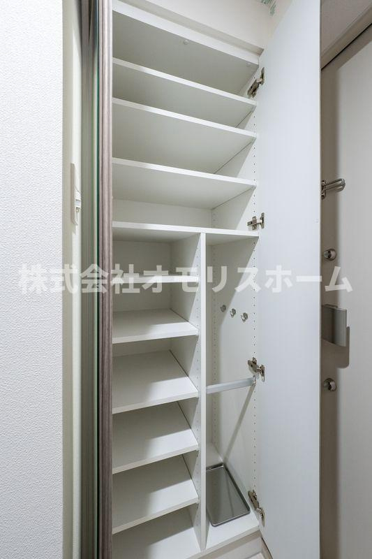 ブライズ大森本町の玄関