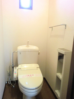 洗浄機能付便座。なくてはならない人もいますよね。