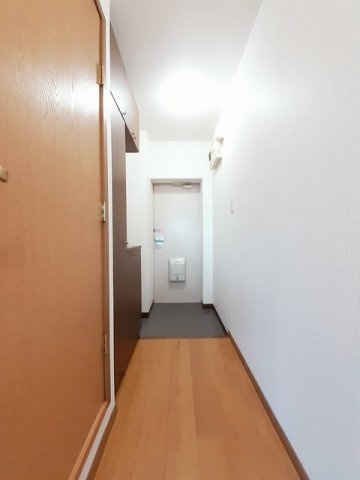 アヴニュ・カーサの玄関