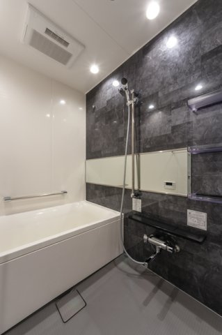 ＭＯＣＸＩＯＮ　ＰＲＥＭＩＵＭ四谷大京町の浴室|※写真は同タイプ住戸です。