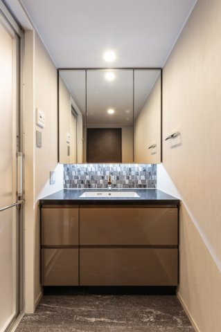 ＭＯＣＸＩＯＮ　ＰＲＥＭＩＵＭ四谷大京町の洗面所|※写真は同タイプ住戸です。