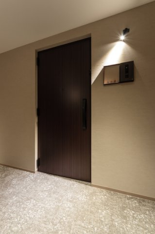 ＭＯＣＸＩＯＮ　ＰＲＥＭＩＵＭ四谷大京町の玄関|※写真は同タイプ住戸です。