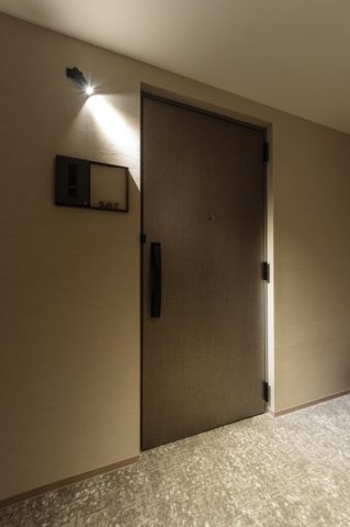 ＭＯＣＸＩＯＮ　ＰＲＥＭＩＵＭ四谷大京町の玄関|※写真は同タイプ住戸です。