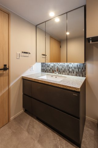 ＭＯＣＸＩＯＮ　ＰＲＥＭＩＵＭ四谷大京町の洗面所|※写真は同タイプ住戸です。
