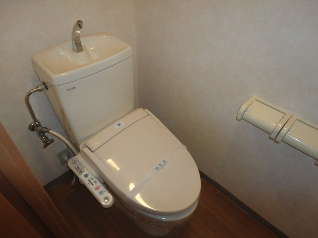 リベルテ北畝のトイレ|シャワー付トイレ