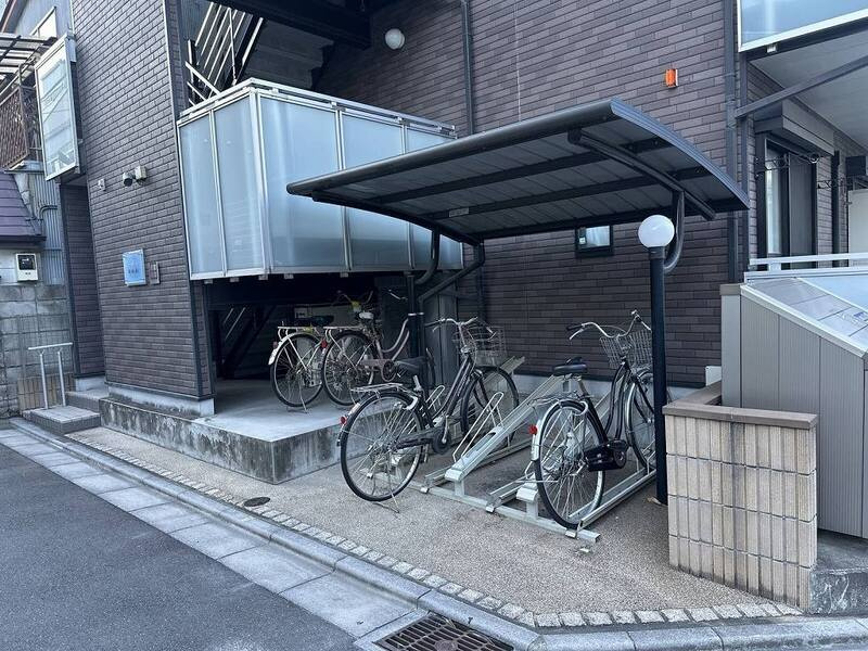 レオネクスト東向島の駐車場