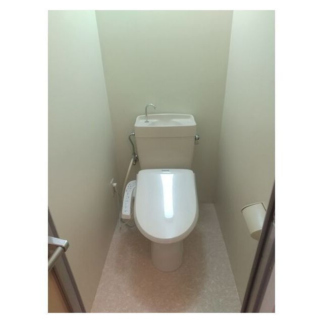 岐阜市庵町のアパートのトイレ