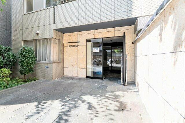 西新宿フォレストアネックスのエントランス