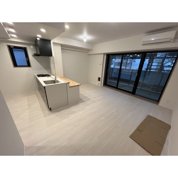 スプランディッド本町グランのロビー