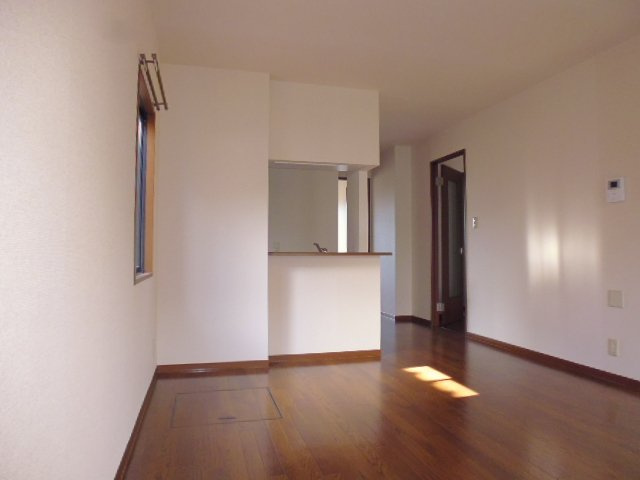 サンライフ東塚Ａの居間・リビング