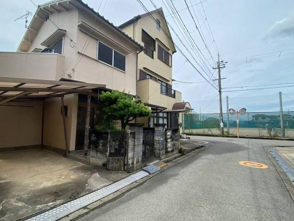岩出市荊本　中古戸建
