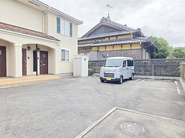 【駐車場】 | オレンジ　ジュネス