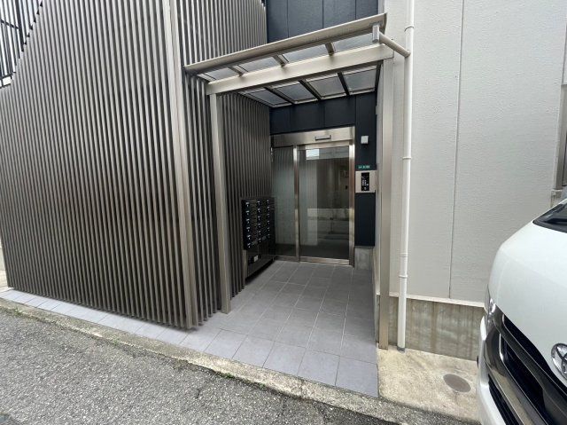 K'sCourt西宮北口のエントランス