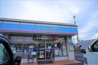 【周辺】 | ベルデ　ドゥ | ローソン 日高原宿東店まで500m