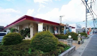 【周辺】 | ベルデ　ドゥ | ガスト 日高店まで1500m