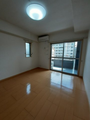 Ｓｏｌ　Ｌｅｖａｎｔｅ　国府の内装