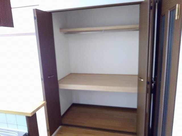 シューネスの収納