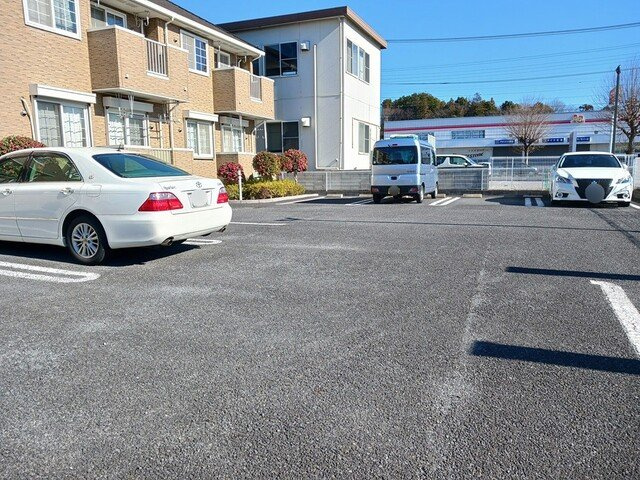 プリムヴェールの駐車場