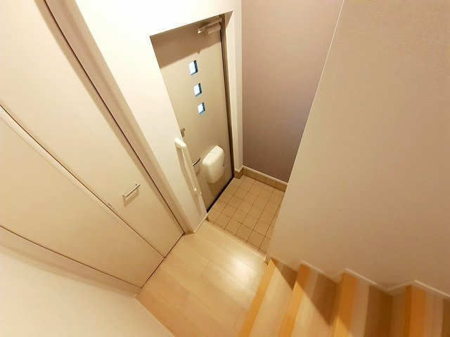 パリⅦの玄関