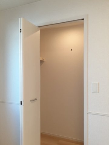 ラ　ブリエ　東五城の収納