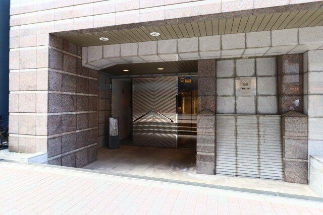 パレステュディオ銀座一丁目のエントランス