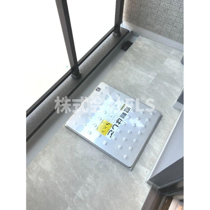 中央区新富２丁目の賃貸マンションのバルコニー