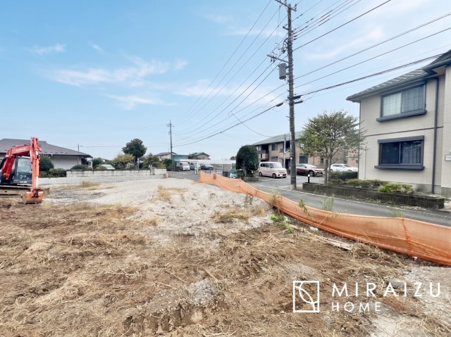 【外観】 | 陽の光をたっぷりと浴びながら気持ち良く生活が出来ます。夢のマイホーム、夢ではなく実現出来ます！見学・ご相談等、お気軽にご連絡下さい。