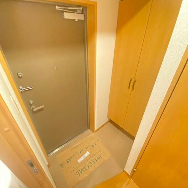 コンフォール南太田の玄関
