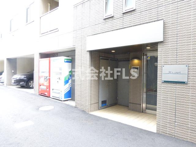 港区南青山７丁目の賃貸マンションのエントランス