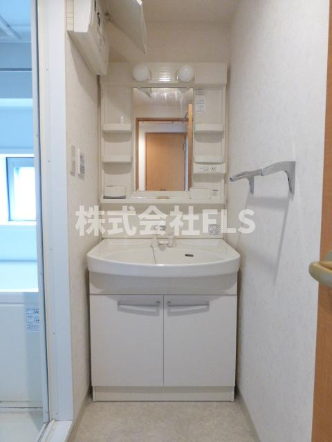 港区南青山７丁目の賃貸マンションの洗面所