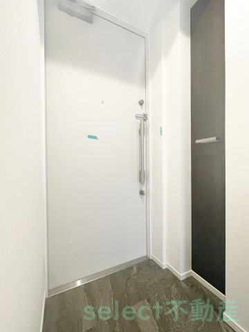 シーズンフラッツ矢場 の玄関
