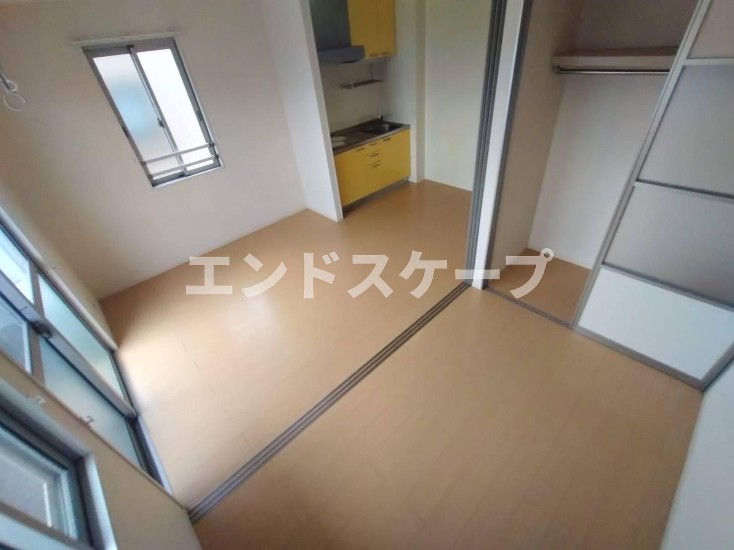 シャトル ブランの居間・リビング|高崎、前橋のお部屋探しはエンドスケープまで！お客様の理想お聞かせ下さい♪
内装が画像と異なる場合がございます。